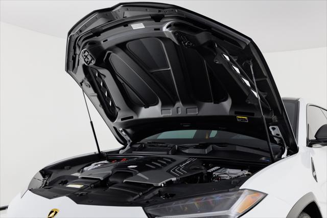 2024 Lamborghini Urus Performante