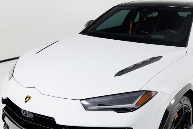 2024 Lamborghini Urus Performante