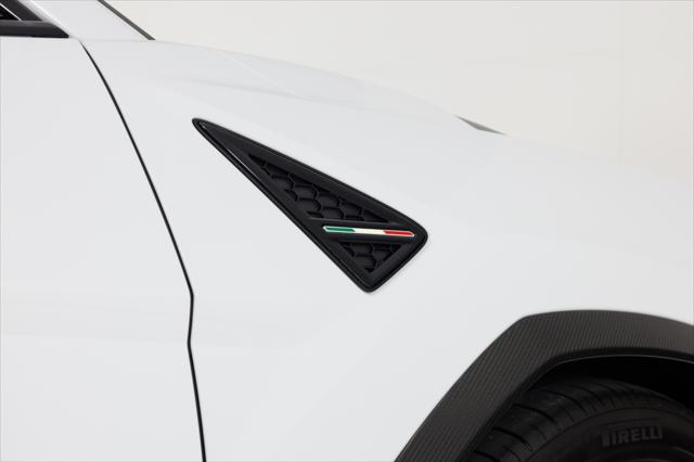 2024 Lamborghini Urus Performante