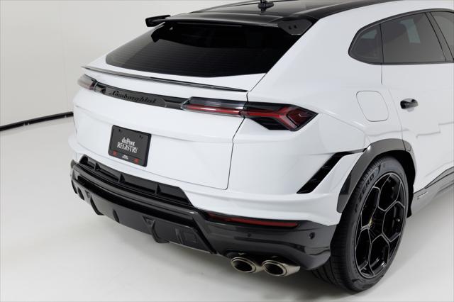 2024 Lamborghini Urus Performante