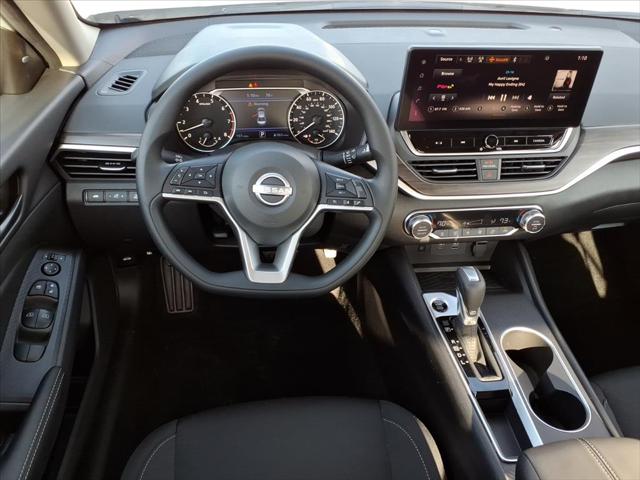 2026 Nissan Altima SV FWD