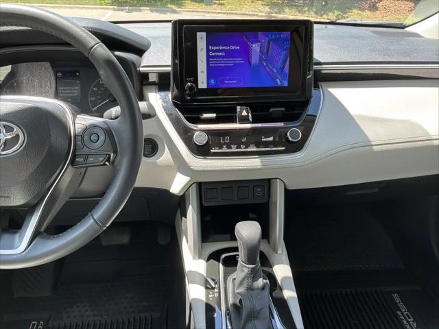 2025 Toyota Corolla Cross LE
