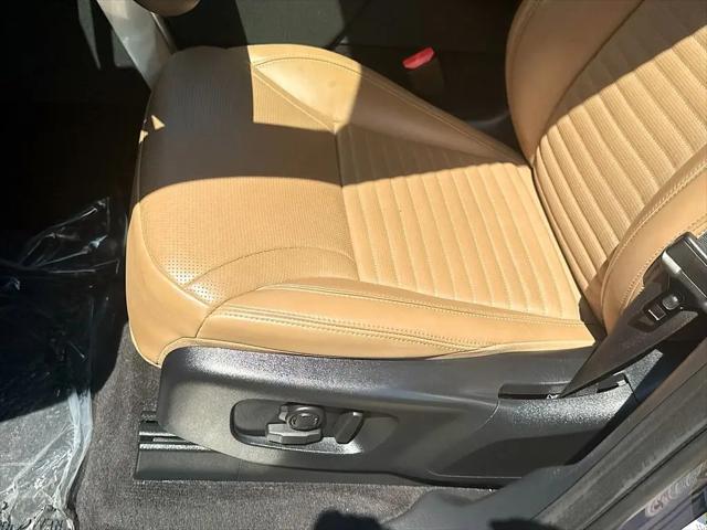 2024 Land Rover Discovery P360 Dynamic SE