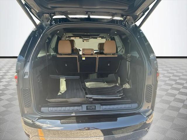 2024 Land Rover Discovery P360 Dynamic SE