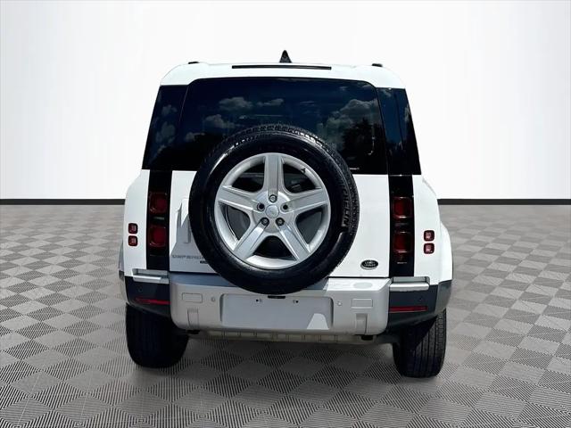 2021 Land Rover Defender 110 SE