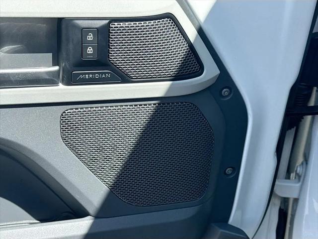 2021 Land Rover Defender 110 SE