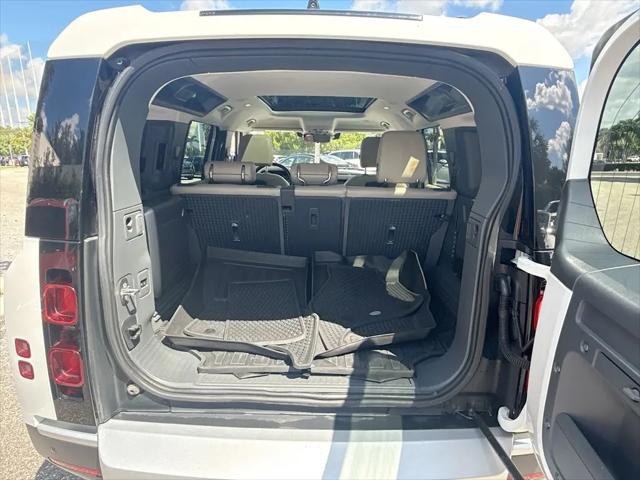 2021 Land Rover Defender 110 SE