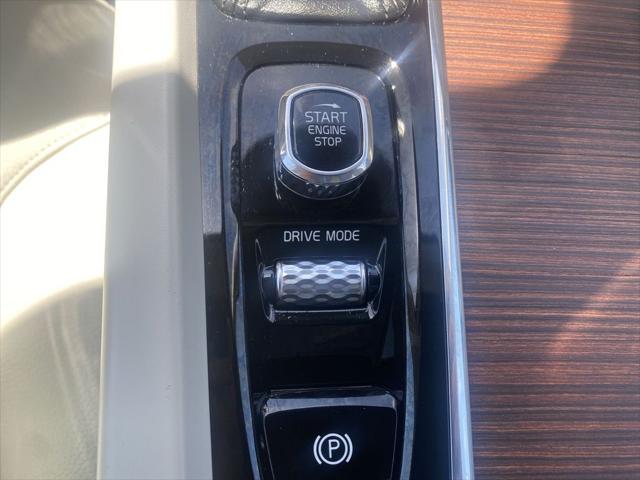 2021 Volvo S60 T6 Momentum