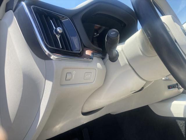 2021 Volvo S60 T6 Momentum
