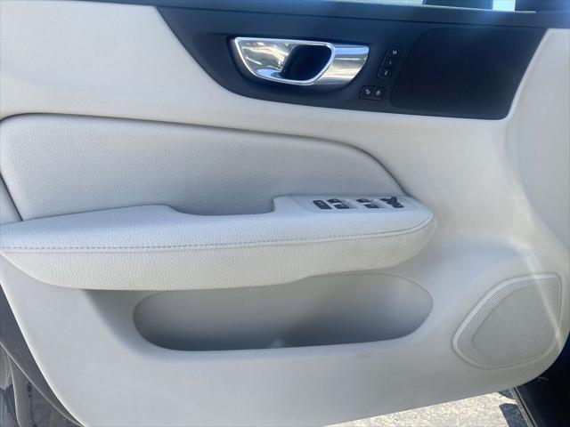 2021 Volvo S60 T6 Momentum