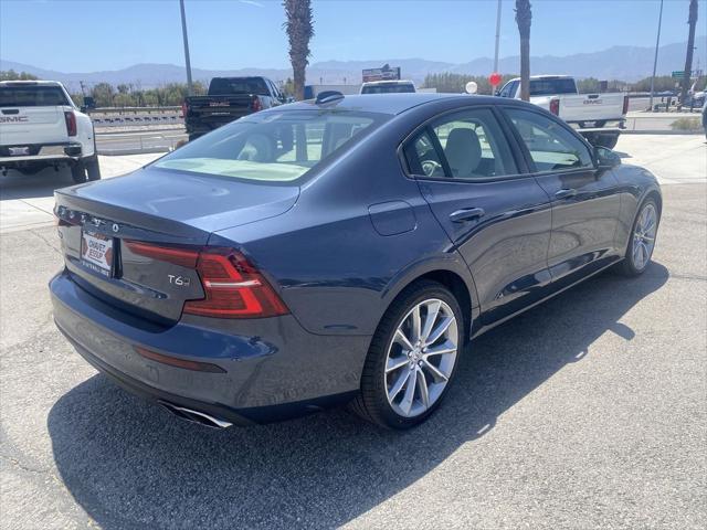 2021 Volvo S60 T6 Momentum