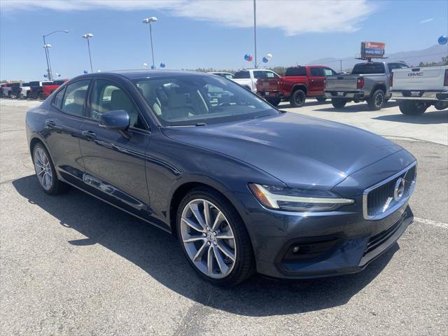 2021 Volvo S60 T6 Momentum