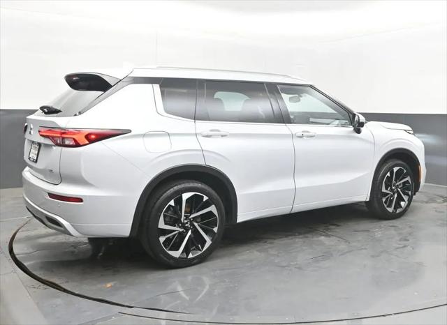 2022 Mitsubishi Outlander SEL 2.5 2WD