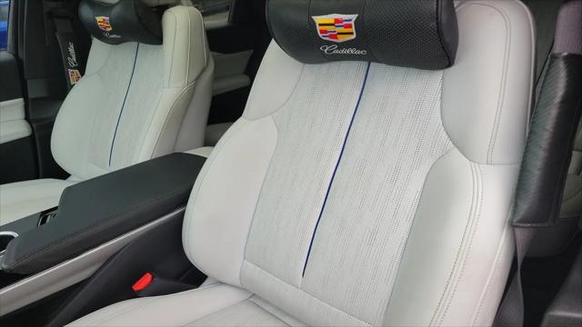 2024 Cadillac iQ Luxury w/1SC