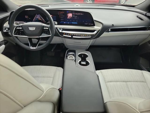 2024 Cadillac iQ Luxury w/1SC