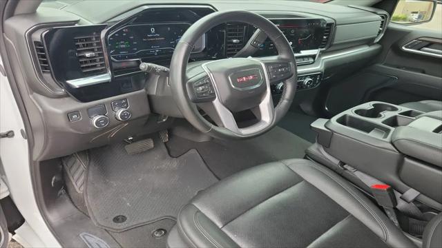 2025 GMC Sierra 1500 2WD Crew Cab Short Box SLT