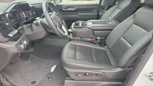 2025 GMC Sierra 1500 2WD Crew Cab Short Box SLT