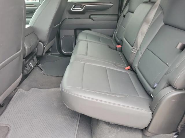 2025 GMC Sierra 1500 2WD Crew Cab Short Box SLT
