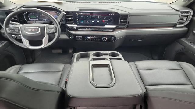 2025 GMC Sierra 1500 2WD Crew Cab Short Box SLT