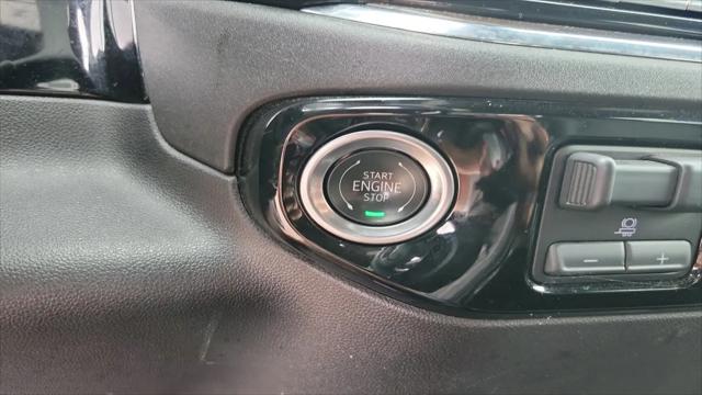 2025 GMC Sierra 1500 2WD Crew Cab Short Box SLT