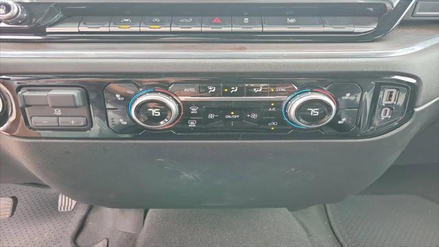 2025 GMC Sierra 1500 2WD Crew Cab Short Box SLT