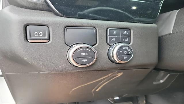 2025 GMC Sierra 1500 2WD Crew Cab Short Box SLT