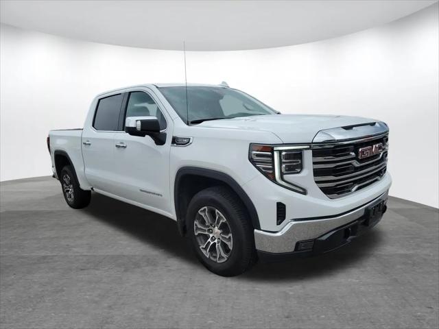 2025 GMC Sierra 1500 2WD Crew Cab Short Box SLT