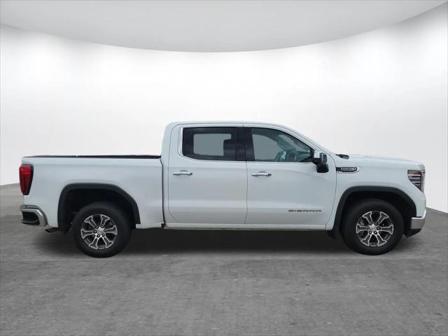 2025 GMC Sierra 1500 2WD Crew Cab Short Box SLT
