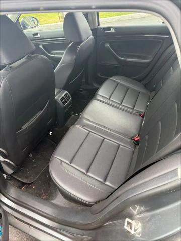 2011 Volkswagen Jetta SportWagen 2.0L TDI