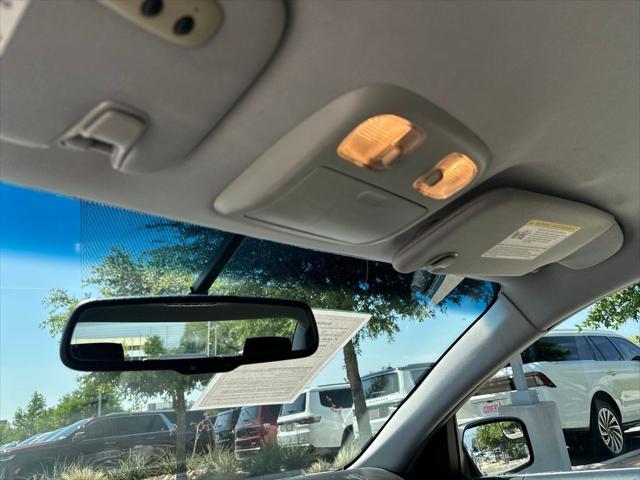 2011 Lincoln MKZ Base