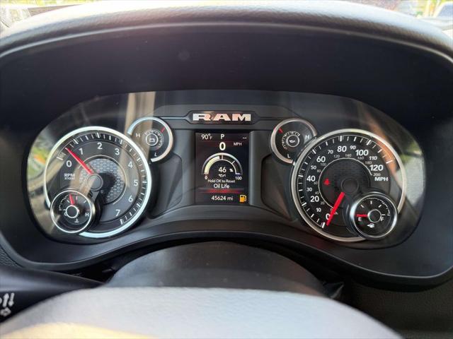 2023 Ram 1500 Big Horn Crew Cab 4x4 5'7" Box