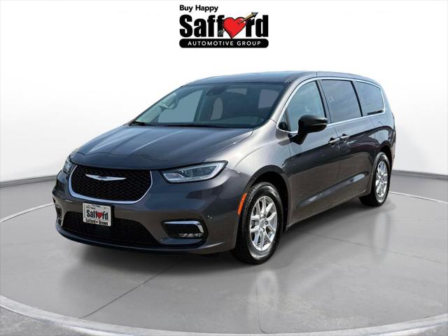 2023 Chrysler Pacifica Touring L for sale in Warrenton, VA