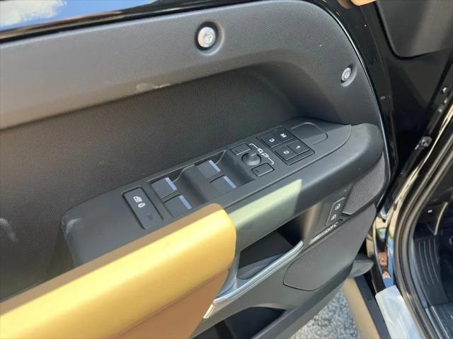 2026 Land Rover Defender P400 X-Dynamic SE