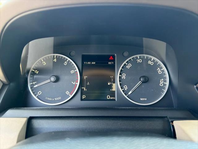 2015 Land Rover LR4 LUX