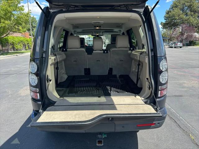 2015 Land Rover LR4 LUX