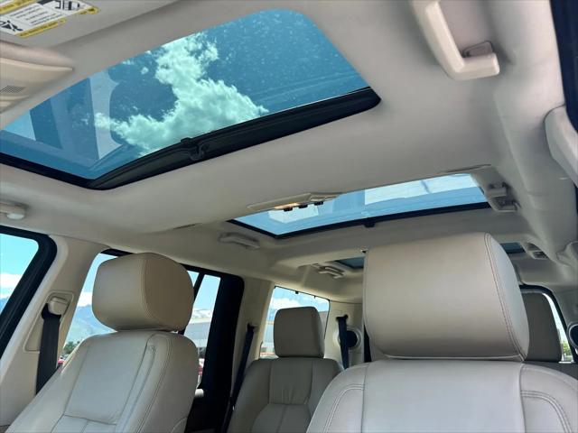 2015 Land Rover LR4 LUX