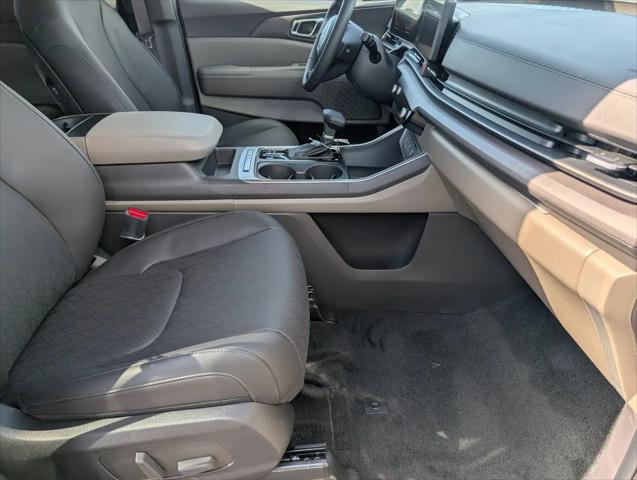 2026 Kia Carnival MPV EX