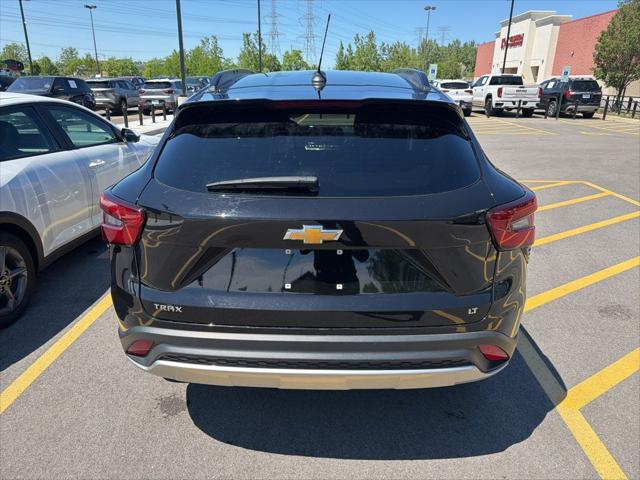 2025 Chevrolet Trax FWD LT