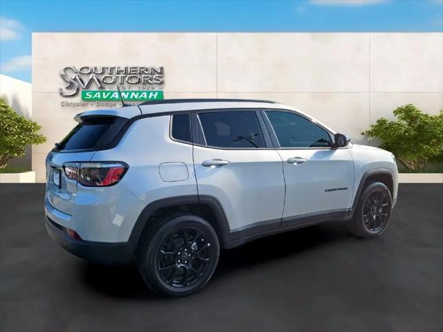2026 Jeep Compass Latitude Altitude