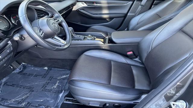 2022 Mazda Mazda3 Premium