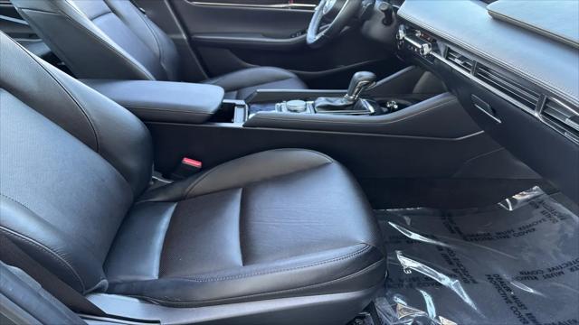 2022 Mazda Mazda3 Premium
