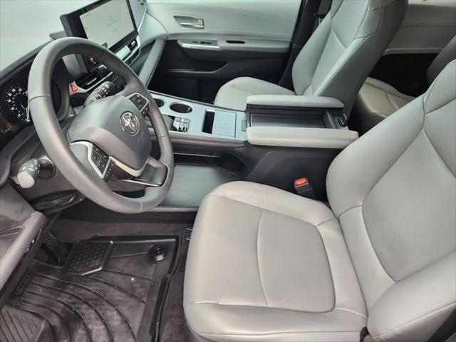 2025 Toyota Sienna XLE