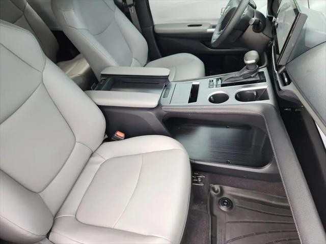 2025 Toyota Sienna XLE