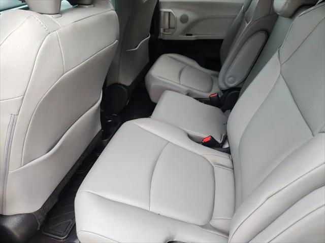 2025 Toyota Sienna XLE