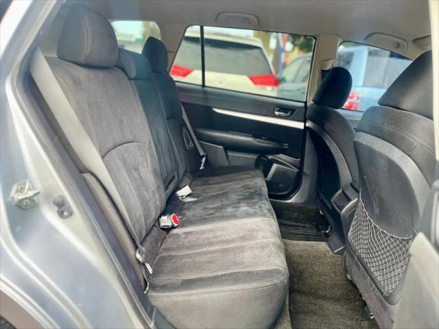 2013 Subaru Outback 2.5i Premium