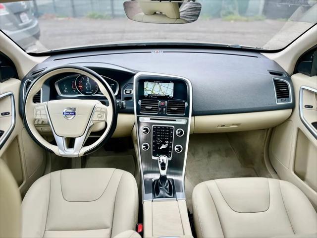 2015 Volvo XC60 T5 Premier
