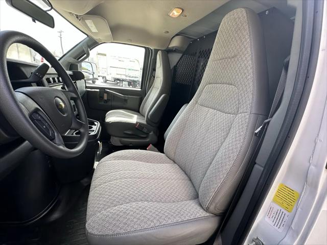2025 Chevrolet Express Cargo Van RWD 2500 Regular Wheelbase WT