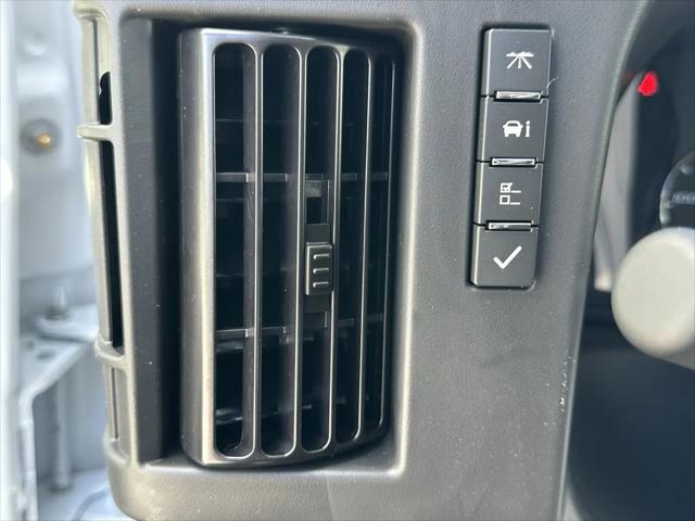 2025 Chevrolet Express Cargo Van RWD 2500 Regular Wheelbase WT