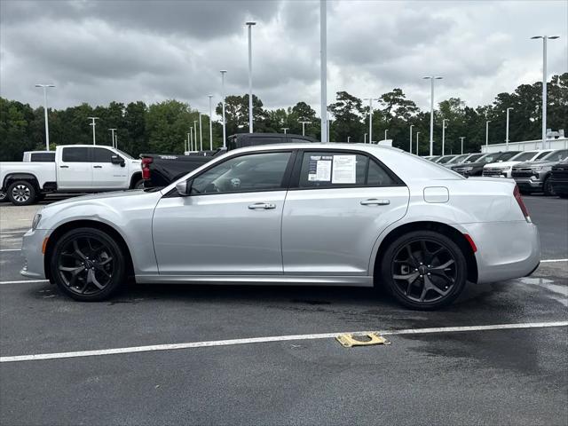 2023 Chrysler 300 Touring L