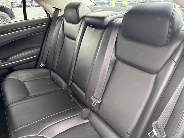2023 Chrysler 300 Touring L